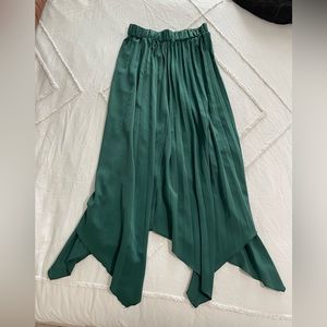 Green Handkerchief Pleated Skirt